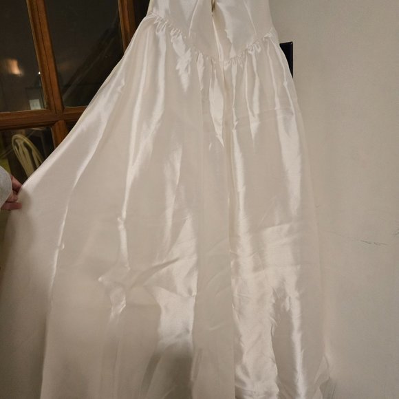 Size 18 Davids Bridal Wedding dress - Picture 6 of 15
